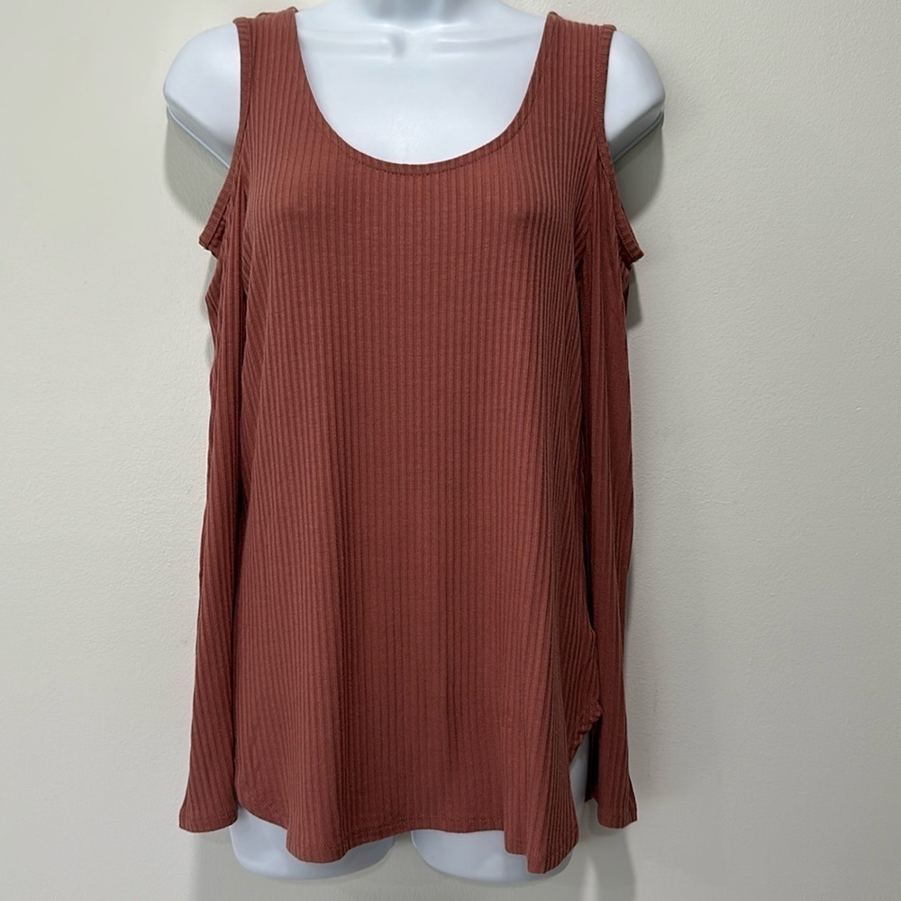 Cold shoulder shirt